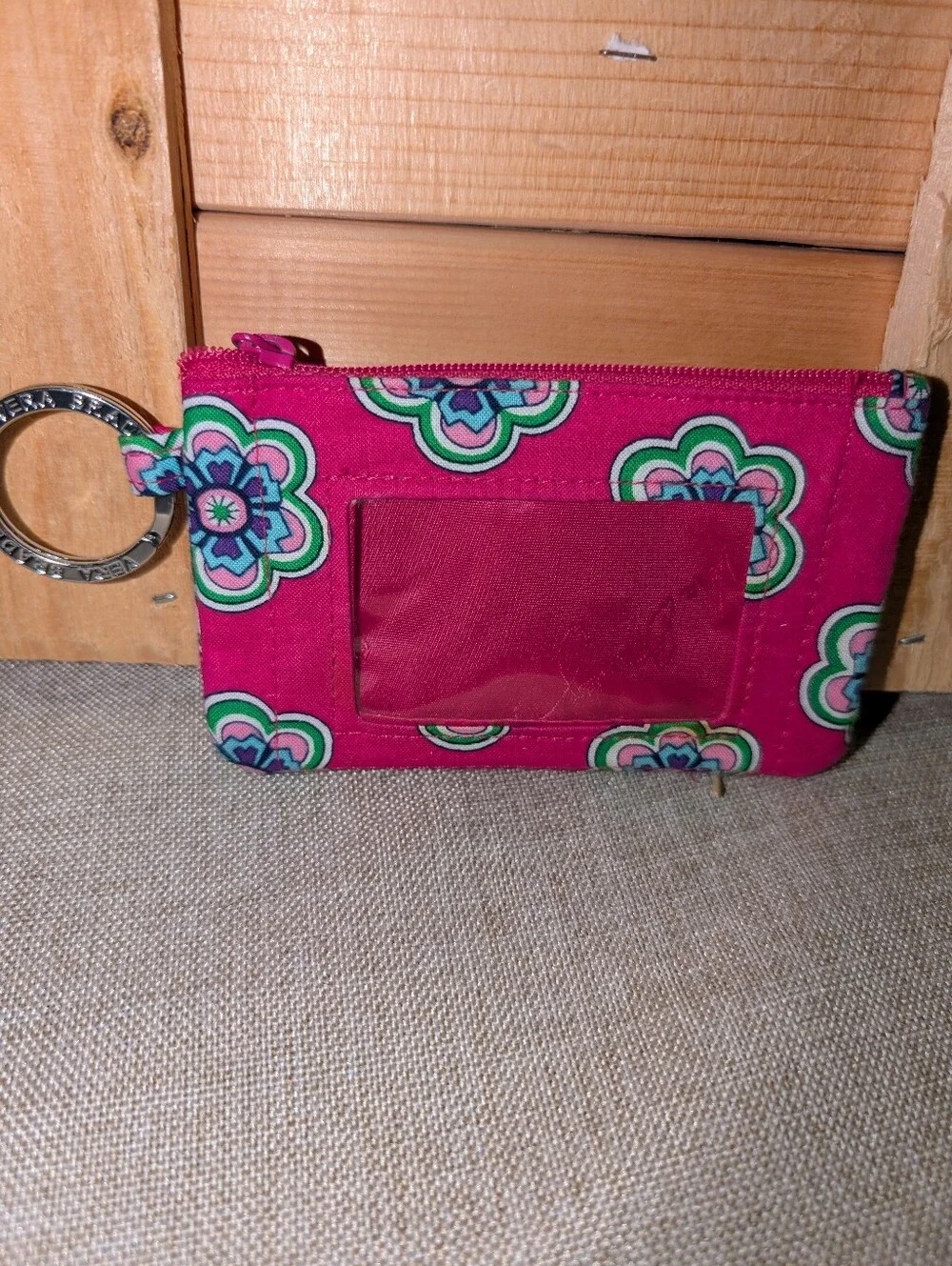 🩷VERA BRADLEY: MONEY or CREDIT CARD CASE- MEDALLION Pink 🩷 EUC